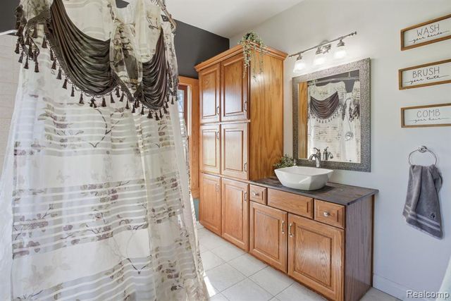 14104 Carleton West Road, Carleton, MI 48117