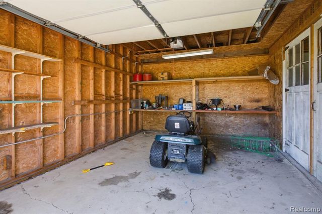 14104 Carleton West Road, Carleton, MI 48117