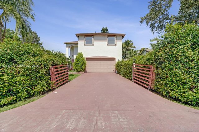 2151 NW 121st Ave, Plantation, FL 33323
