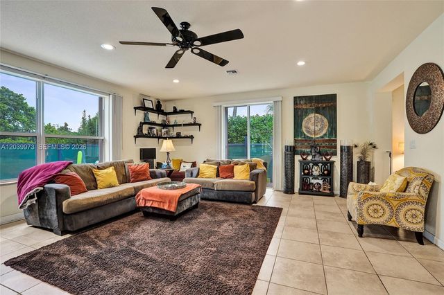 2151 NW 121st Ave, Plantation, FL 33323
