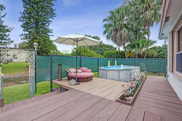 2151 NW 121st Ave, Plantation, FL 33323