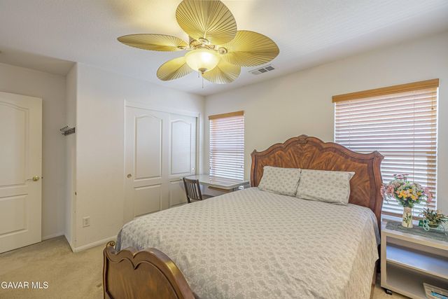 3324 W Avenue J10, Lancaster, CA 93536