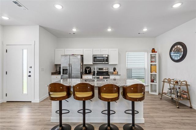 850 Ventnor Avenue, Bentonville, AR 72713