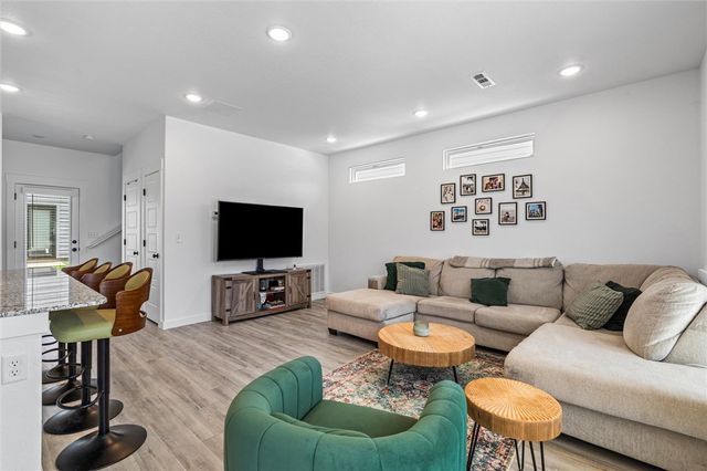 850 Ventnor Avenue, Bentonville, AR 72713
