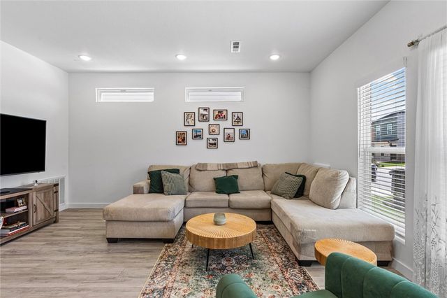 850 Ventnor Avenue, Bentonville, AR 72713