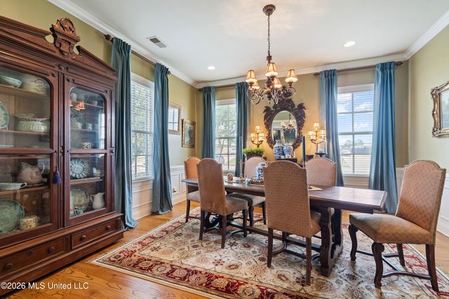 3111 W Beauvoir Place, Hernando, MS 38632