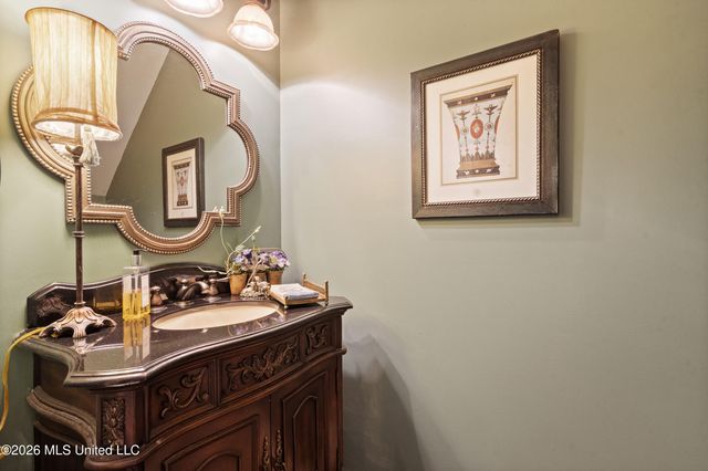 3111 W Beauvoir Place, Hernando, MS 38632