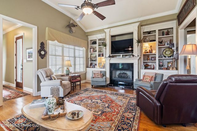 3111 W Beauvoir Place, Hernando, MS 38632