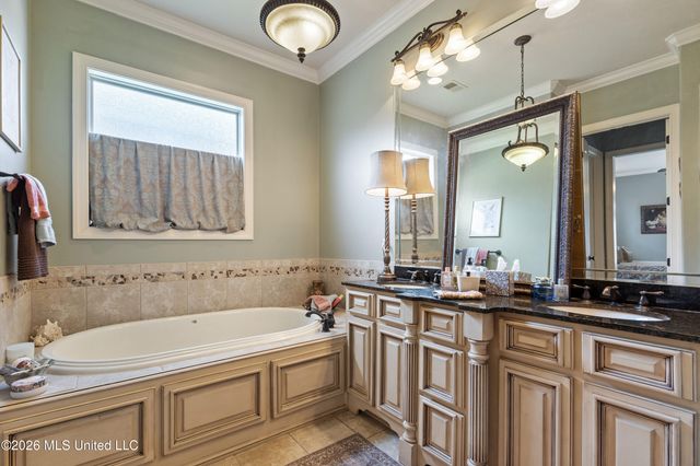 3111 W Beauvoir Place, Hernando, MS 38632