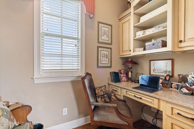 3111 W Beauvoir Place, Hernando, MS 38632