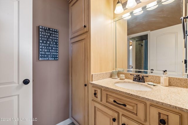 3111 W Beauvoir Place, Hernando, MS 38632