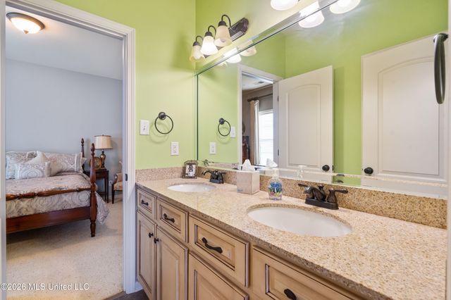 3111 W Beauvoir Place, Hernando, MS 38632