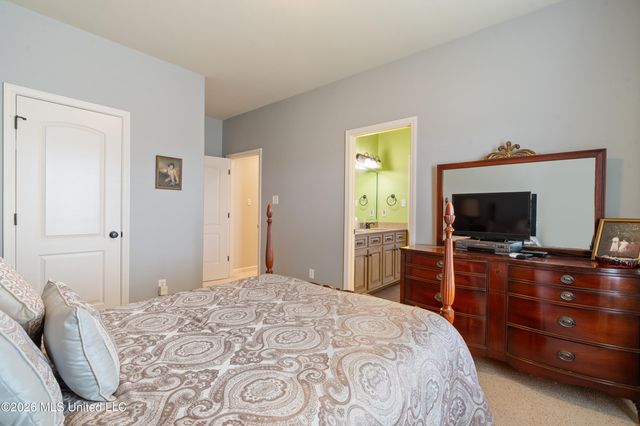 3111 W Beauvoir Place, Hernando, MS 38632