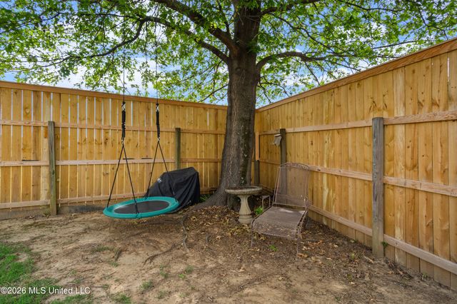 3111 W Beauvoir Place, Hernando, MS 38632