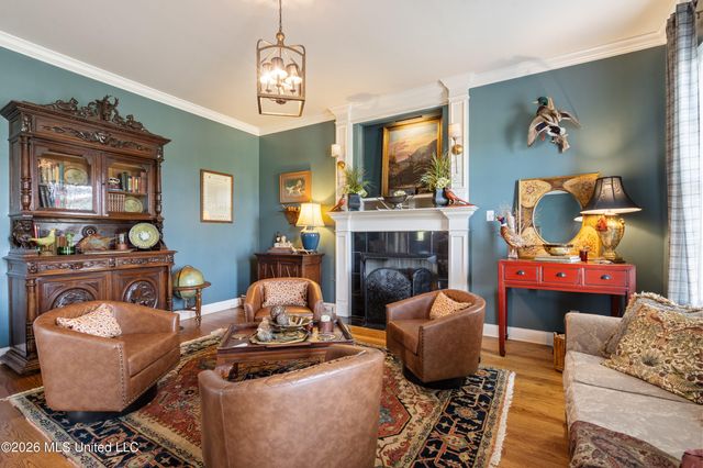 3111 W Beauvoir Place, Hernando, MS 38632