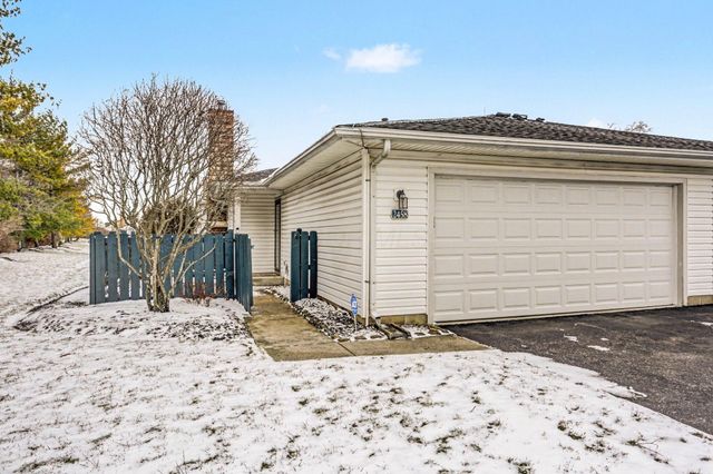 2458 Crystal Springs Drive, Hilliard, OH 43026