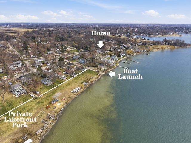 25817 W Cook Street, Wauconda, IL 60084