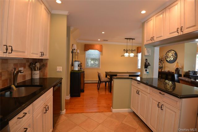 2698 Rosebud Avenue, Merrick, NY 11566