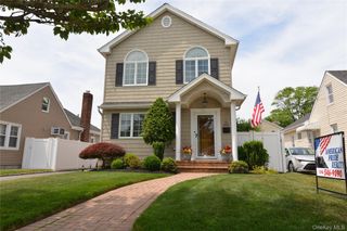 2698 Rosebud Avenue, Merrick, NY 11566