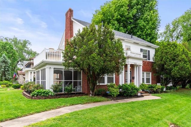 1525 W Lexington Avenue, Independence, MO 64052