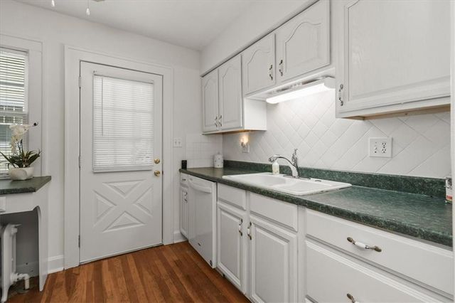 1525 W Lexington Avenue, Independence, MO 64052