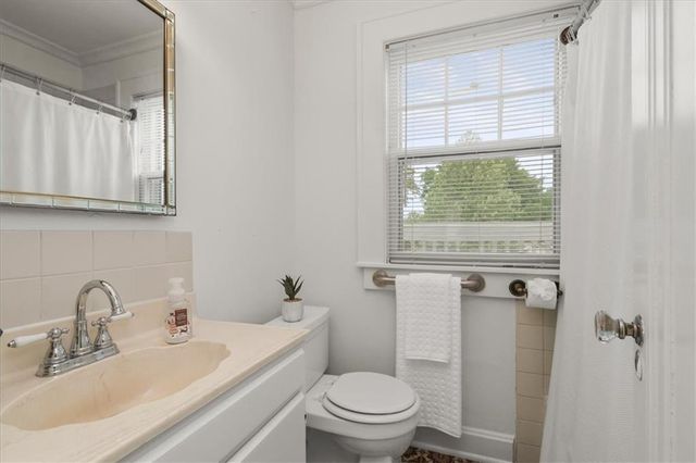 1525 W Lexington Avenue, Independence, MO 64052