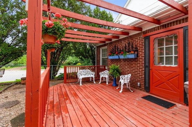 1525 W Lexington Avenue, Independence, MO 64052
