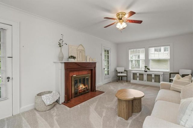 1525 W Lexington Avenue, Independence, MO 64052