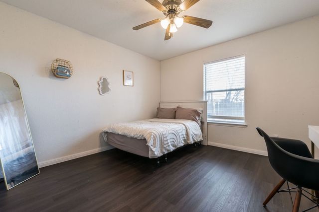 1117 Darren Drive, Burleson, TX 76028