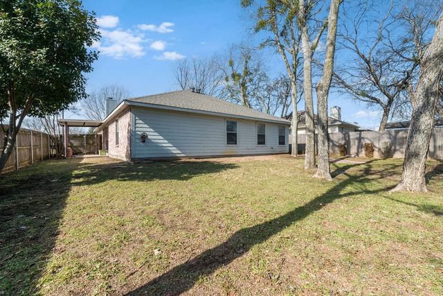 1117 Darren Drive, Burleson, TX 76028