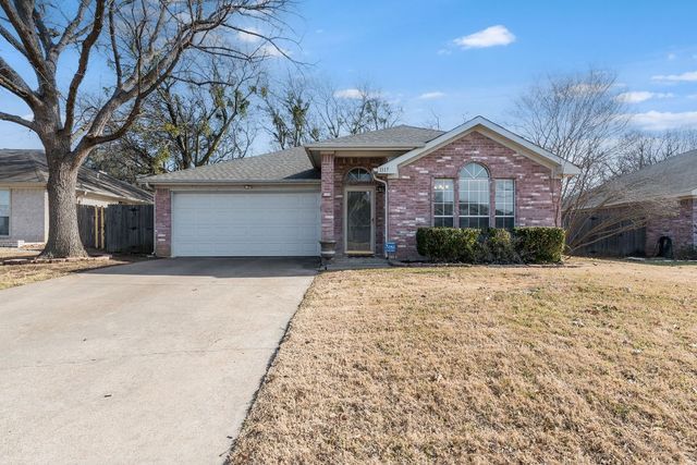 1117 Darren Drive, Burleson, TX 76028