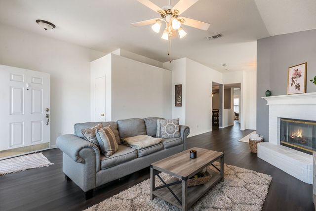 1117 Darren Drive, Burleson, TX 76028