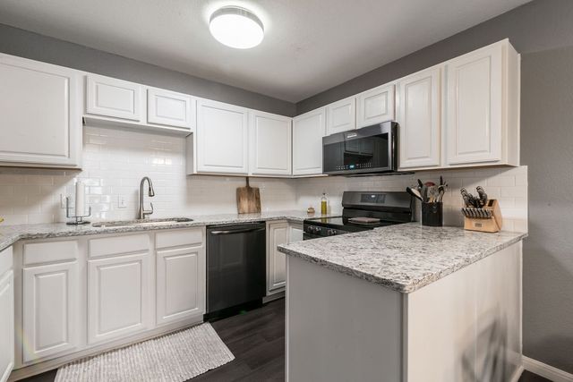 1117 Darren Drive, Burleson, TX 76028