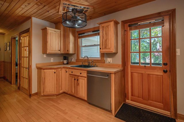 W143S7066 Belmont DRIVE, Muskego, WI 53150