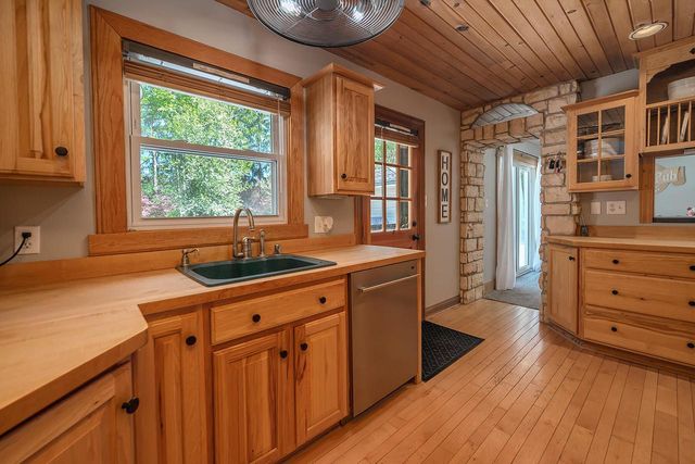 W143S7066 Belmont DRIVE, Muskego, WI 53150