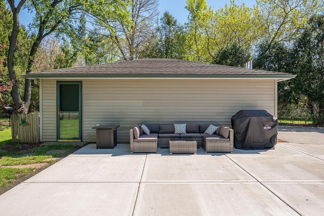 W143S7066 Belmont DRIVE, Muskego, WI 53150