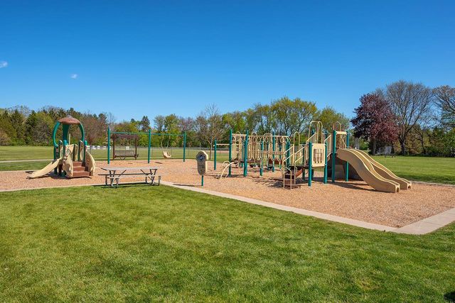 W143S7066 Belmont DRIVE, Muskego, WI 53150
