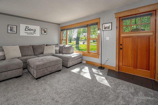 W143S7066 Belmont DRIVE, Muskego, WI 53150