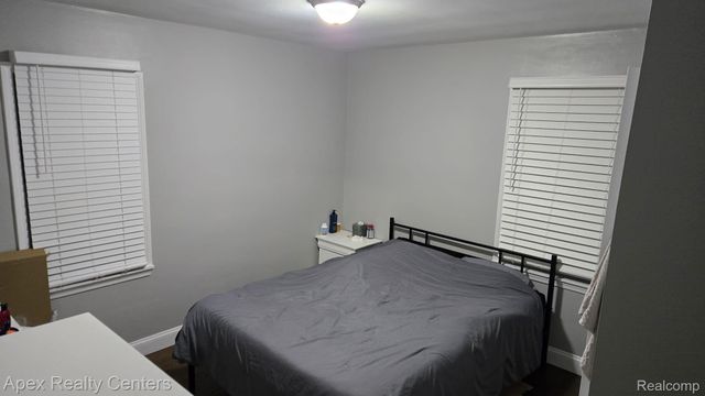 6140 Maple Street, Dearborn, MI 48126