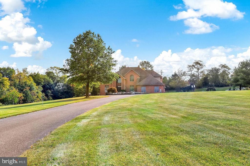 113 AARON COURT, Saint Thomas, PA 17252