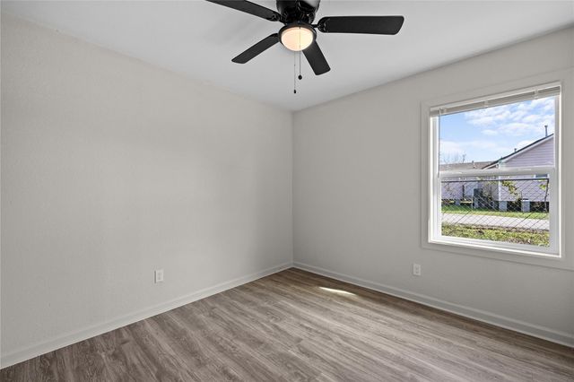 3819 King Street, Houston, TX 77026