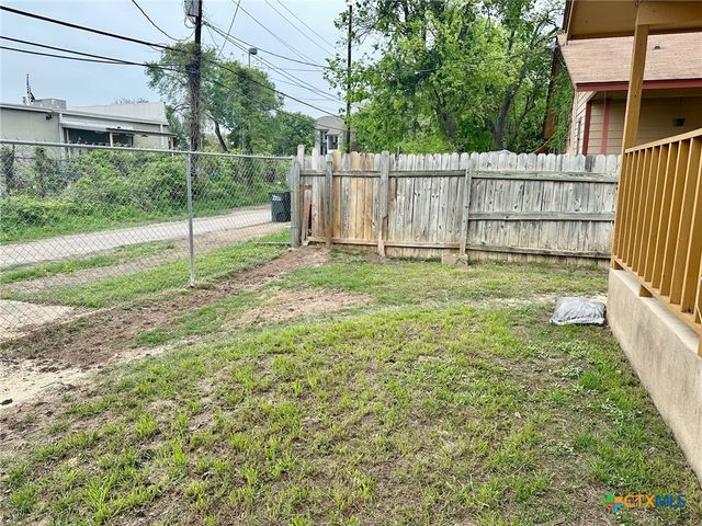 1307 Barbara Drive B, San Marcos, TX 78666