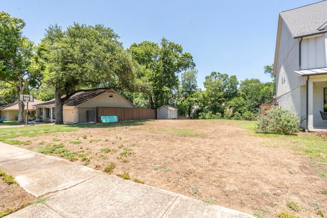 7835 Blackbird Lane, Dallas, TX 75238