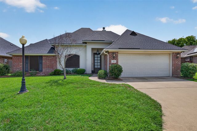 323 Oakland Place, Bossier City, LA 71112