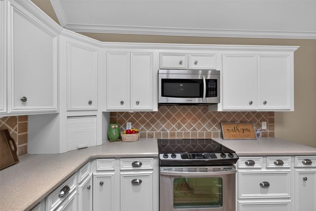 323 Oakland Place, Bossier City, LA 71112