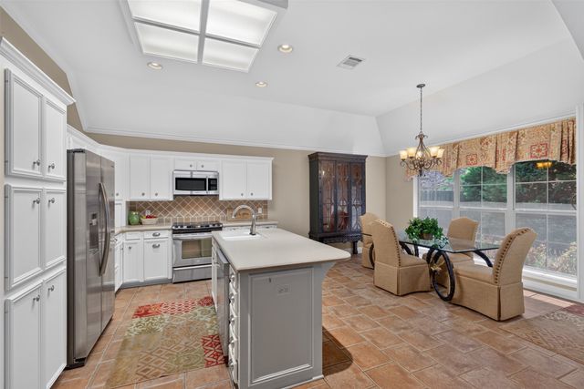 323 Oakland Place, Bossier City, LA 71112