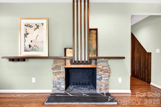 4 Baird Lane, Asheville, NC 28804
