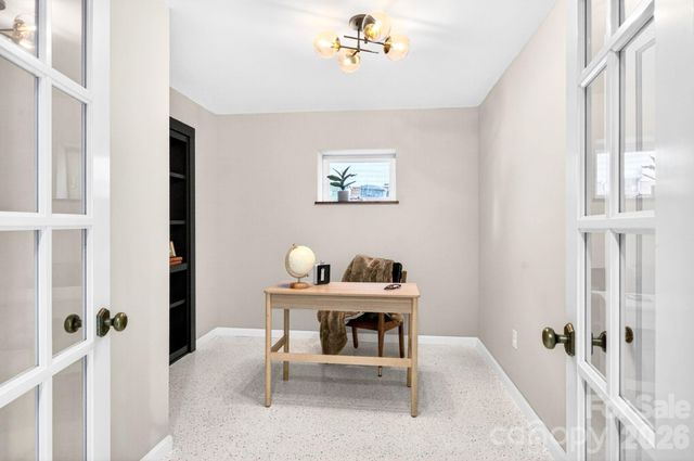 4 Baird Lane, Asheville, NC 28804