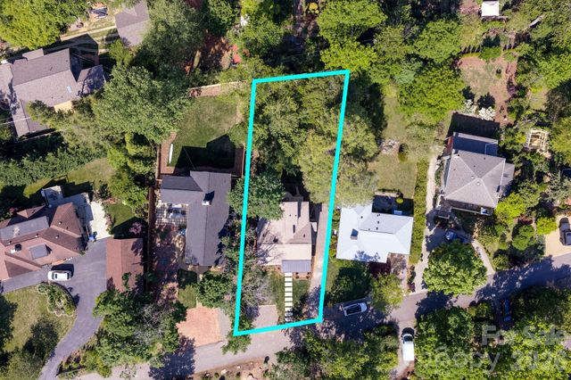 4 Baird Lane, Asheville, NC 28804