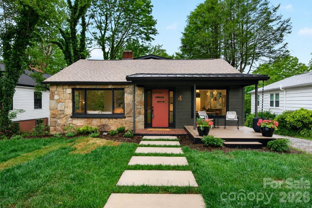4 Baird Lane, Asheville, NC 28804